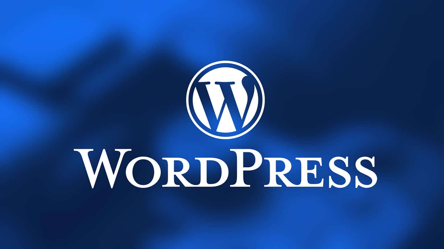 Logo WordPress sur fond bleu.