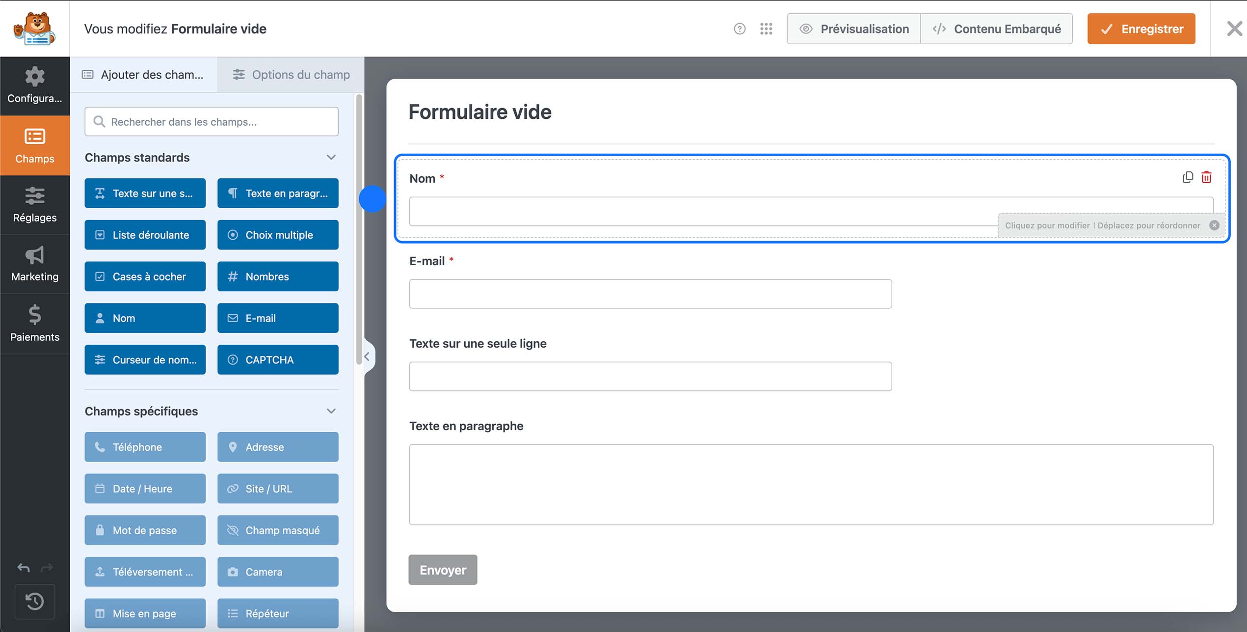 Édition d’un champ Nom obligatoire dans un formulaire de contact créé avec WordPress.