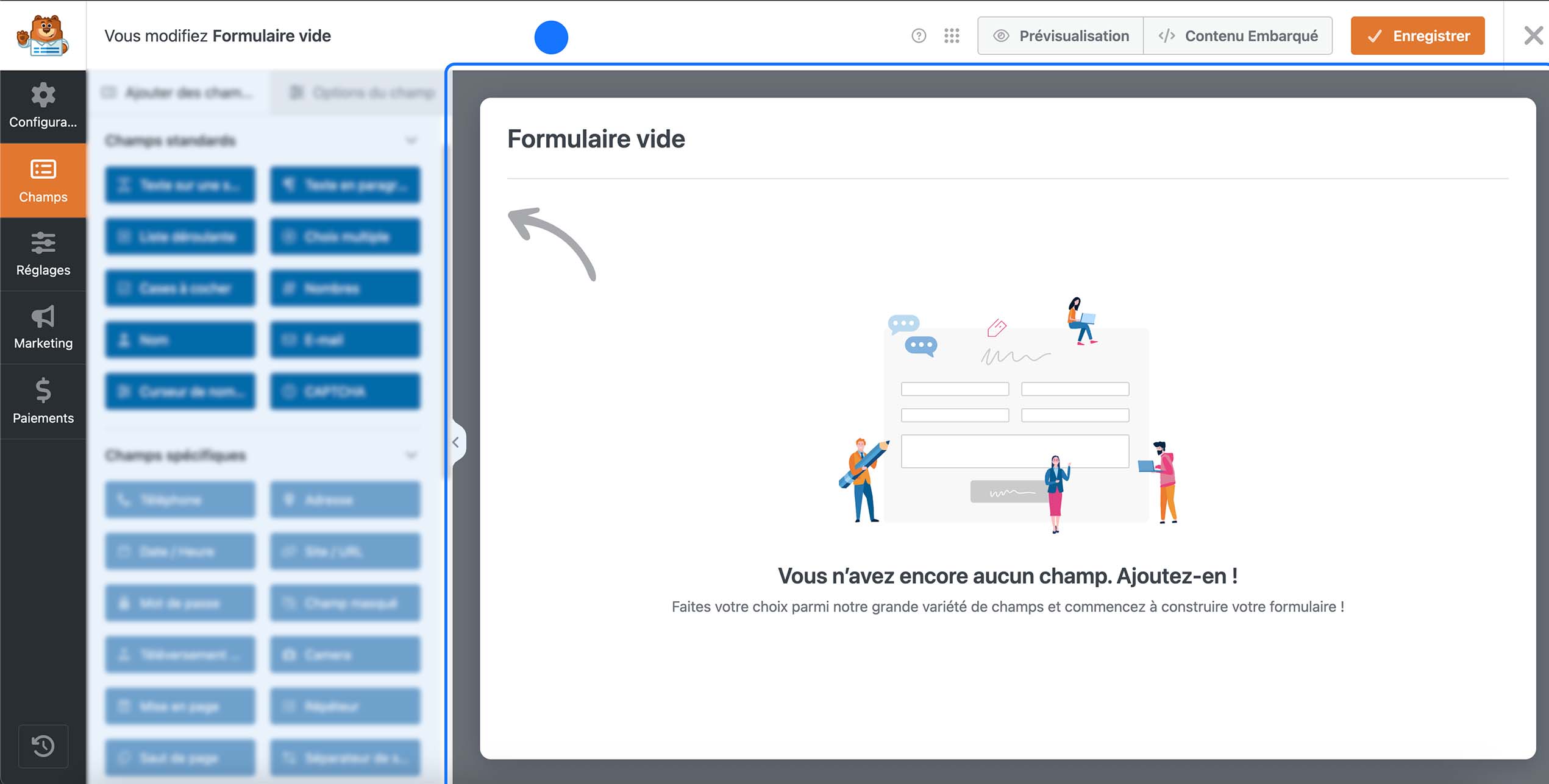 Aperçu du formulaire vide dans l’éditeur WordPress invitant à ajouter des champs pour créer un formulaire personnalisé.