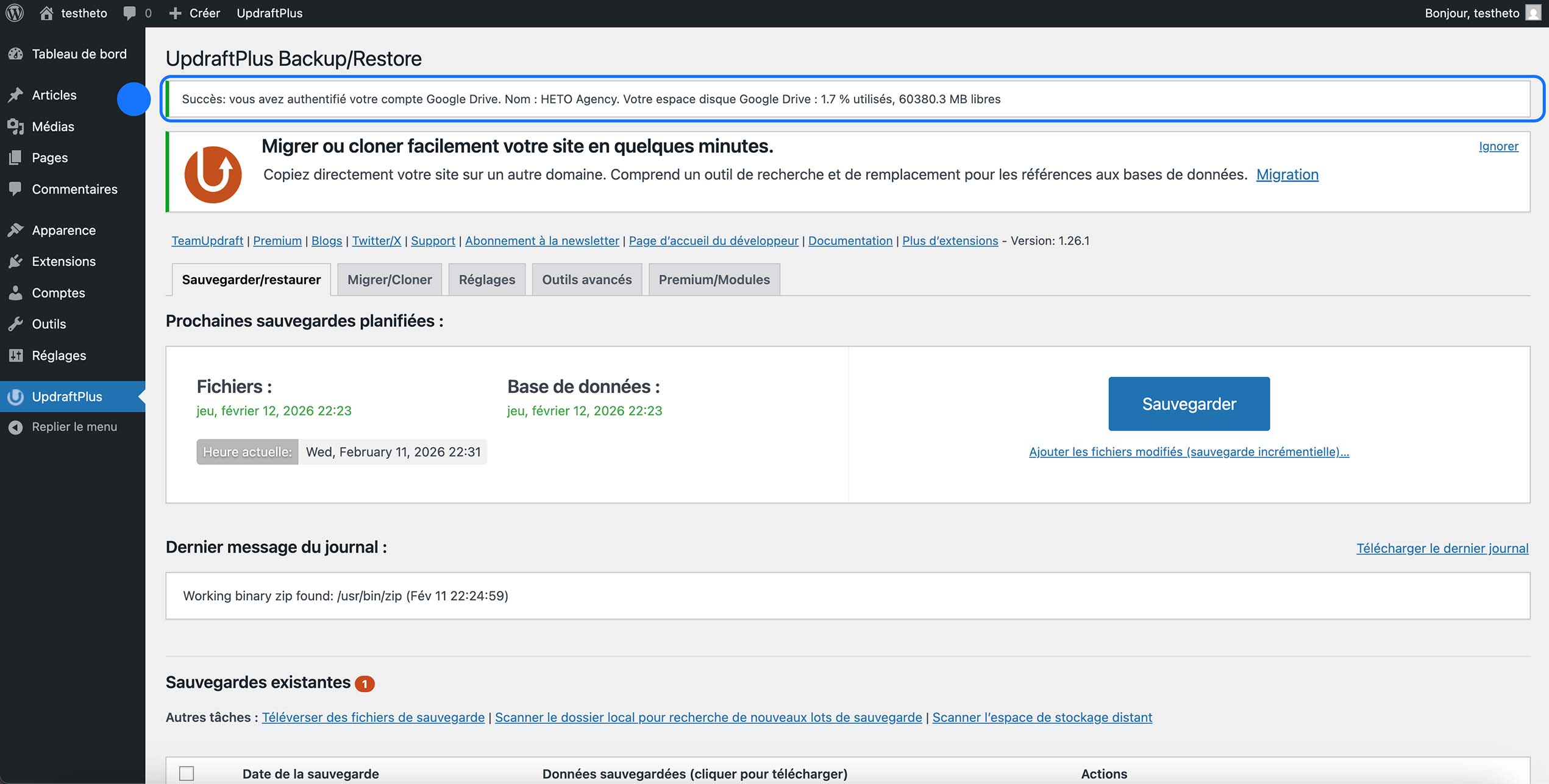 Capture d’écran du tableau de bord UpdraftPlus WordPress confirmant la connexion à Google Drive et affichant les prochaines sauvegardes planifiées.